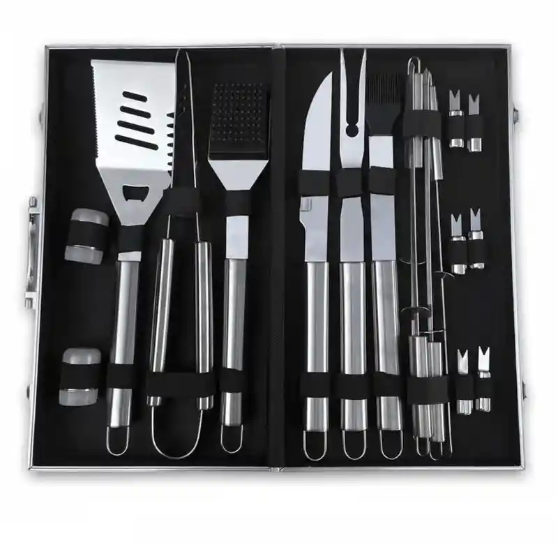 Kit Parrillero Bbq Picnic X 18 Pzas