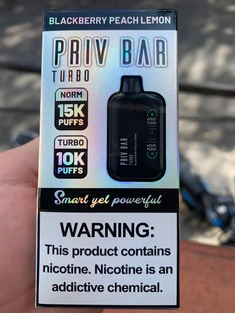 Vaper Priv Bar Fume 15.000 Puffs Blackberry Peach Lemon