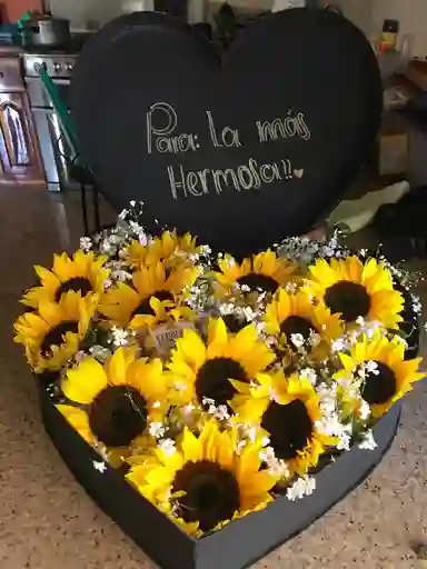 🌻🖤 Caja Corazón Girasoles