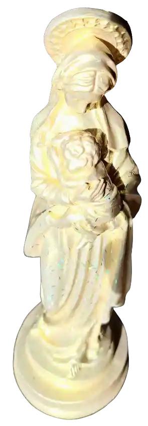 Virgen María Figura