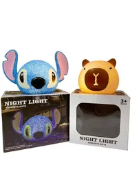 Lámpara De Proyección Partículas Stitch Y Capibara