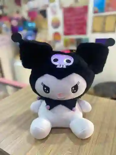 Peluche Kuromi Mediana