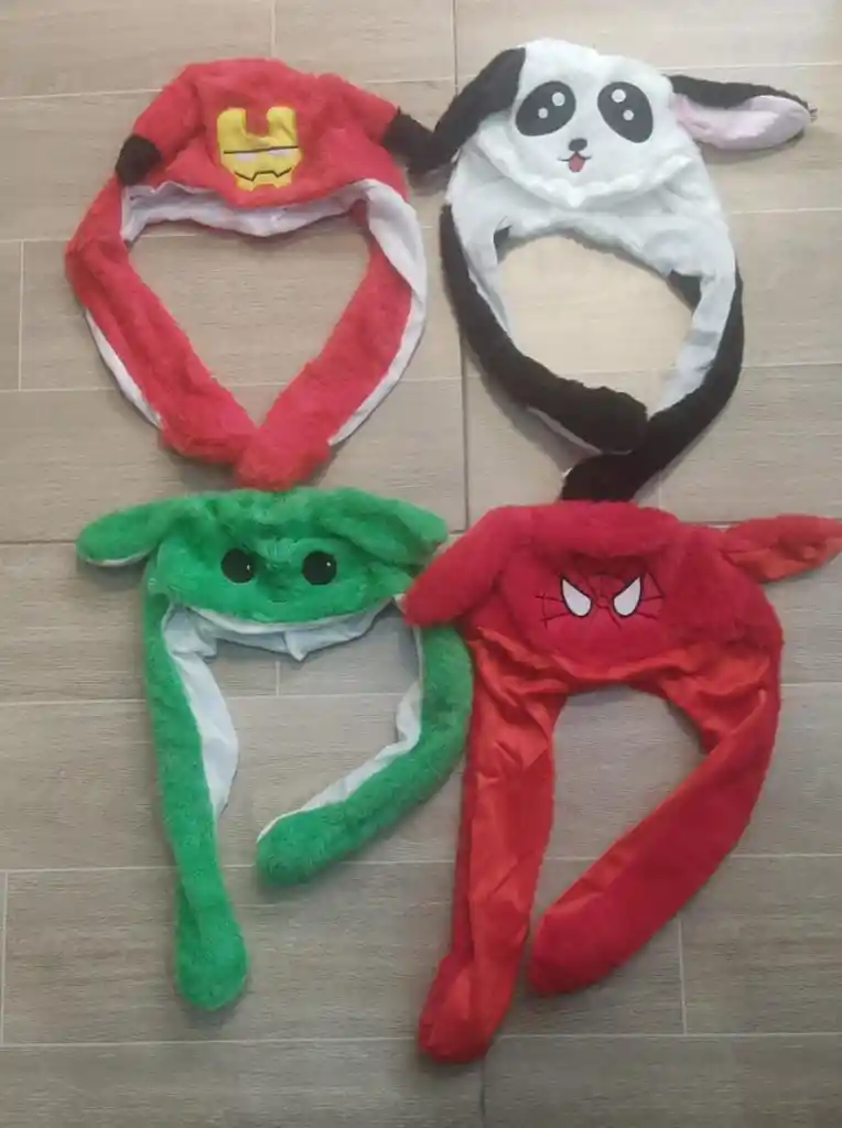 Gorro Orejas Sombrero Peluche Luz Luces Led Kuromi Pikachu Sonic