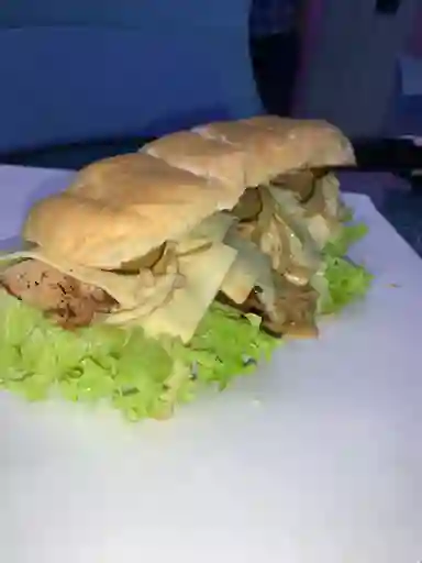 Sándwich De Jamon De Cerdo