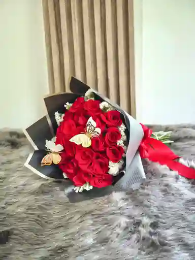 Bouquet De Rosas