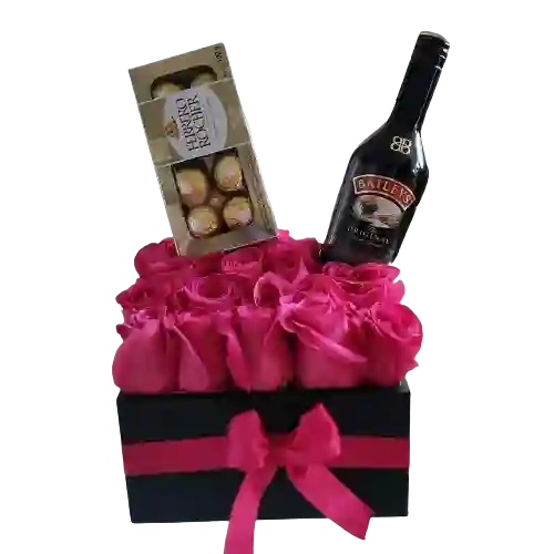 Rosas Fucsias En Cajan Con Ferrero Y Baileys