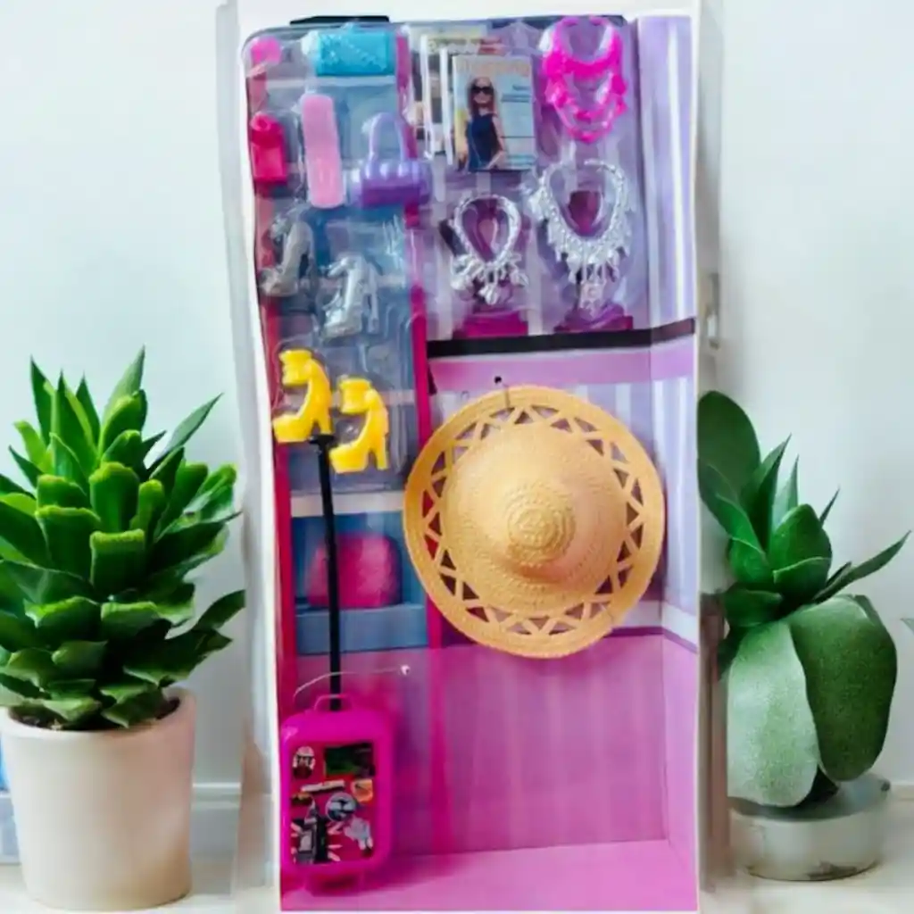 Muñeca Fashion Hayley Tipo Barbie Accesorios Vacaciones