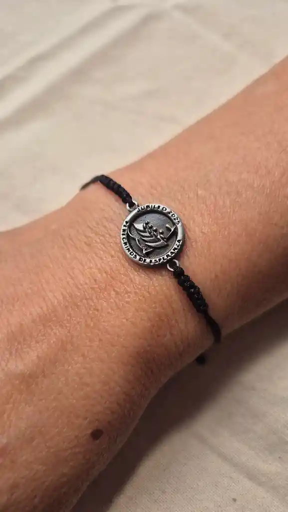 Pulsera Tejida - Plateado Antiguo