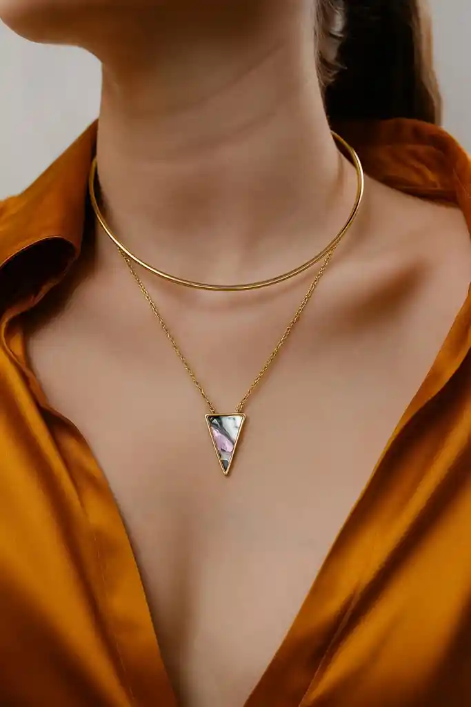 Gargantilla Choker Piedra Nacar En Triangulo
