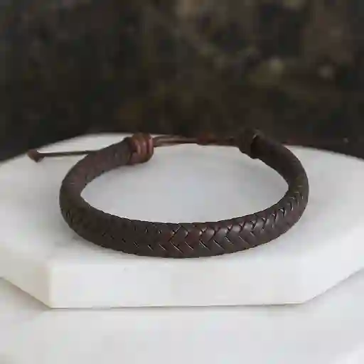 Pulsera Para Hombre En Cuero Trenzado Tono Cafe A Domicilio