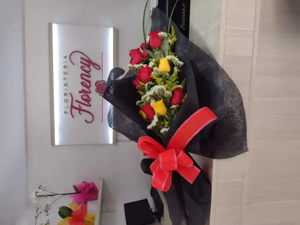 Ramillete Floral Rosas