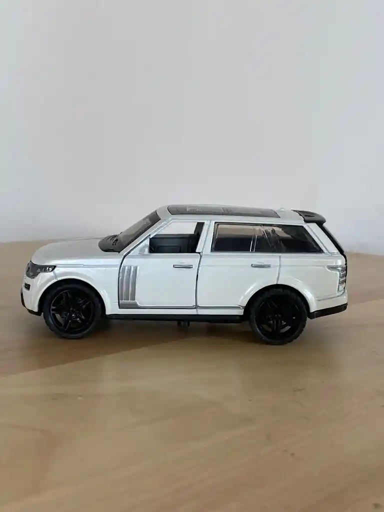 Vehiculo Land Rover Velar Edition Escala 1:32 Color Blanco