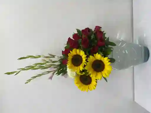 Jarron De Girasol Con Rosa