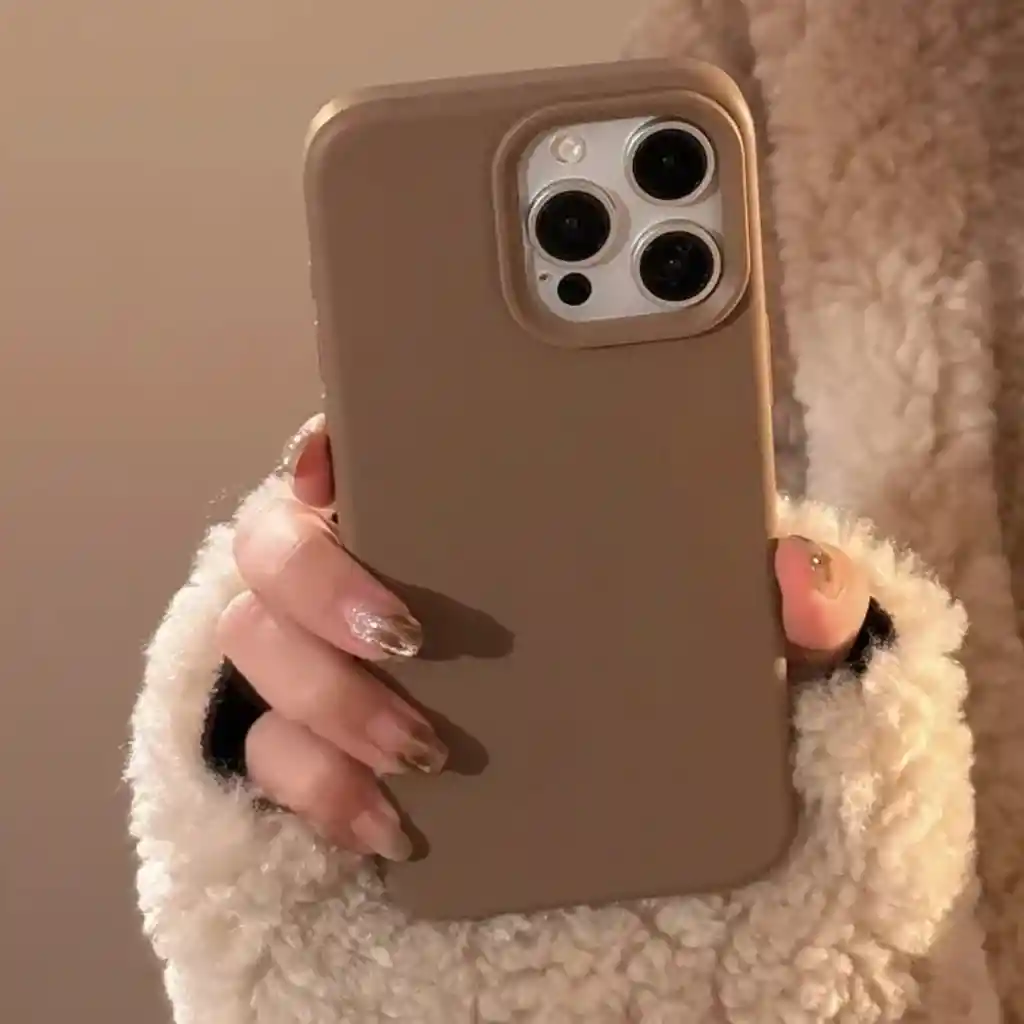Estuche Silicona Iphone 15 Cafe