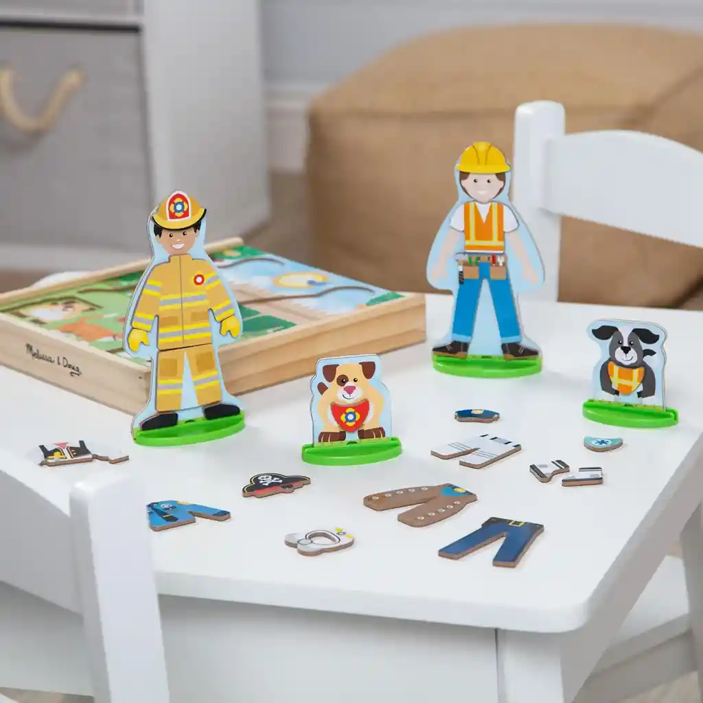 Juego Magnético De Vestir Profesiones De Madera Para Niños