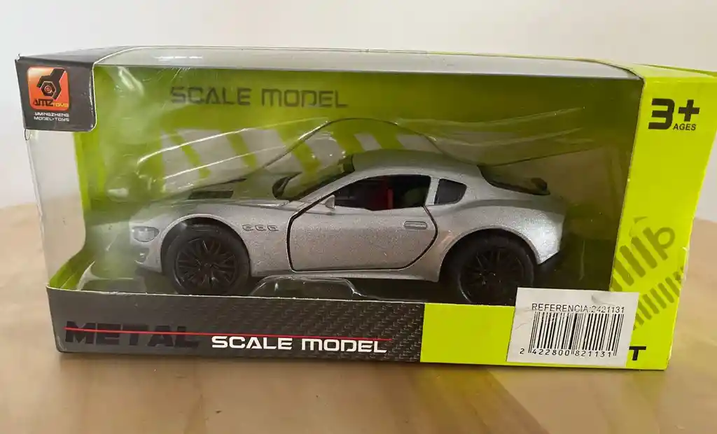 Vehículo Maserati Gran Turismo Edition Escala 1:32 Color Plateado