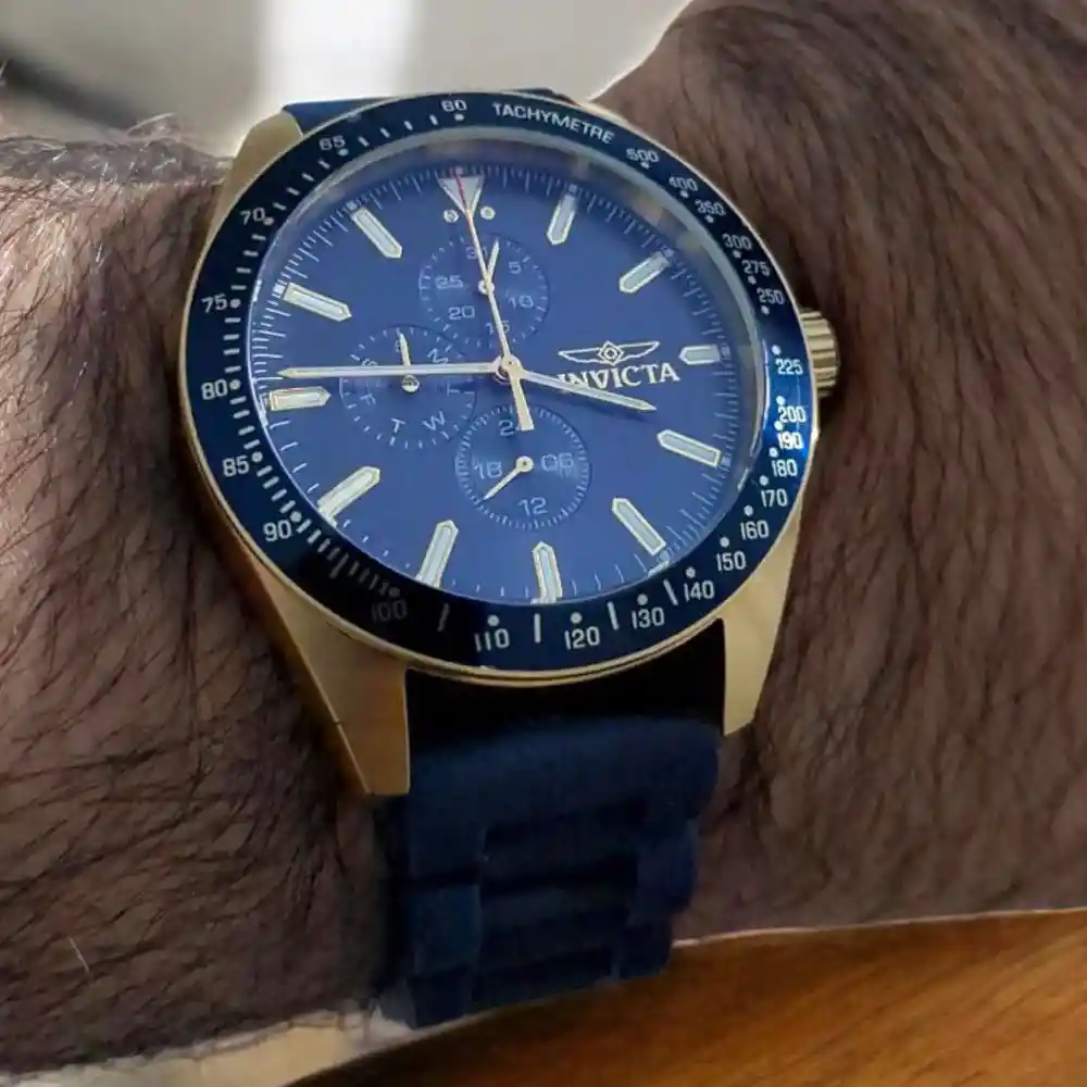 Reloj Análogo Invicta Original 38403 Azul Con Correa De Silicona Para Hombre
