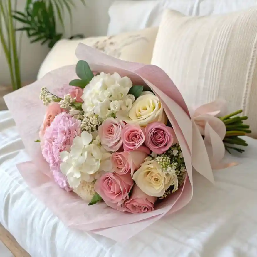 Bouquet De Rosas Surtidas Congrats