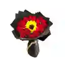 Ramo 24 Rosas De Exportación Con Girasol Y Chocolate