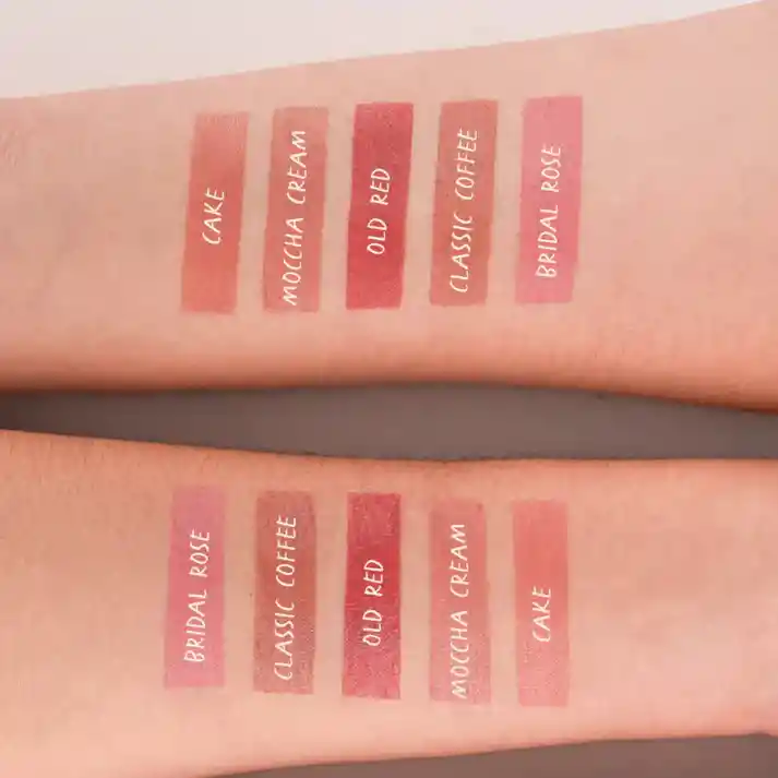 Labial Velvet En Barra Atenea Tono Classic Coffee