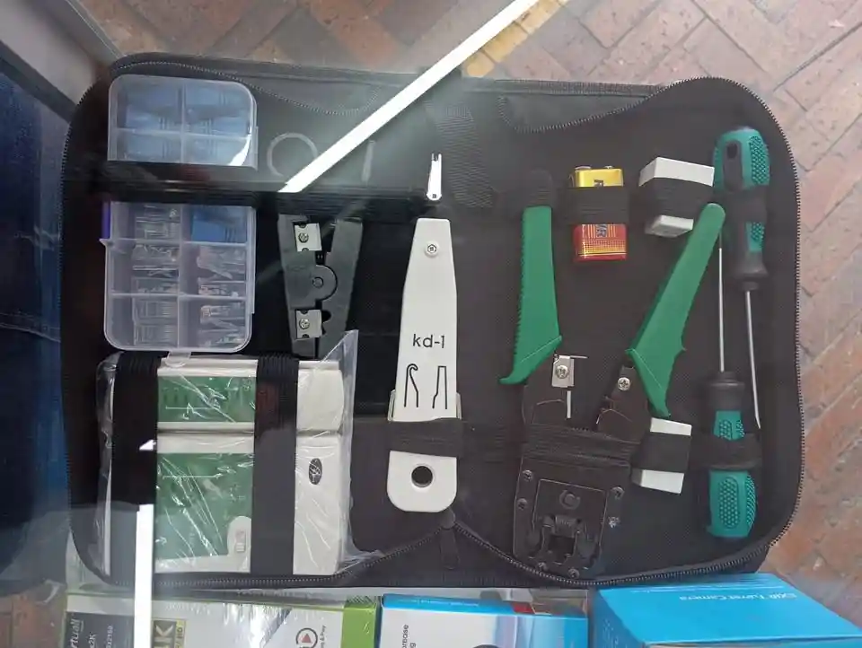 Kit Para Cable De Red Para Ponchar