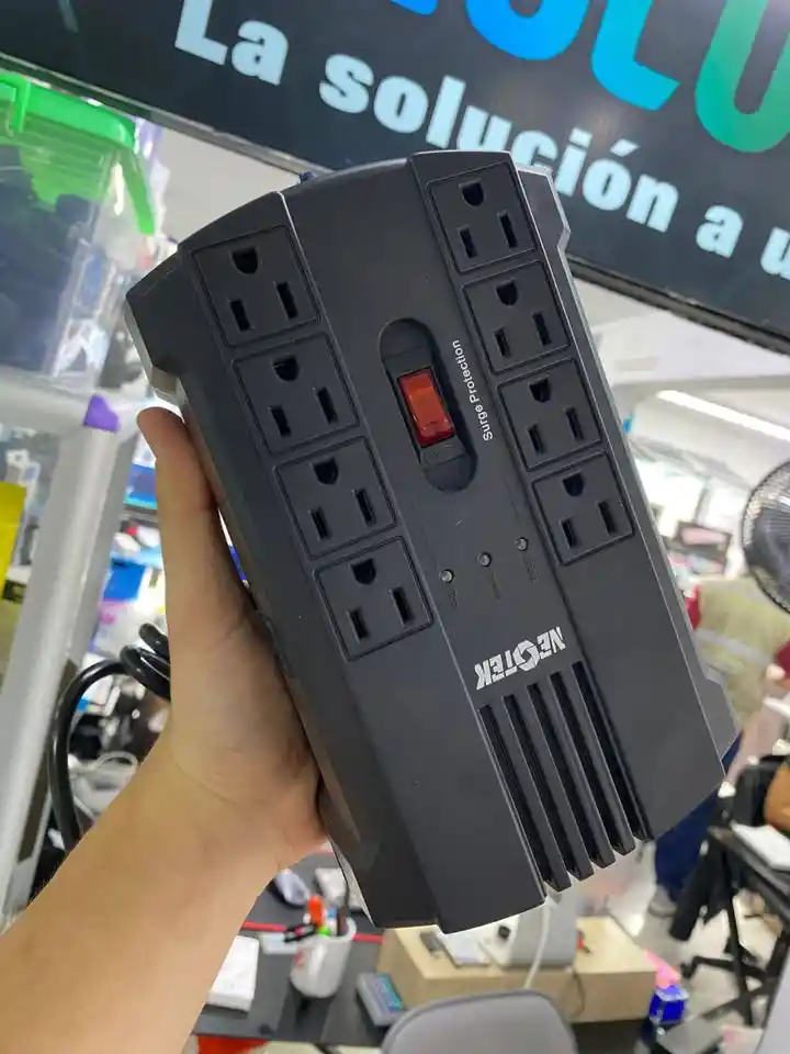 Regulador De Voltaje 1200va 600w 8 Puertos