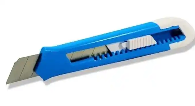 Bisturi Plástico Grande Oe-112 Cutter Abs Retractil