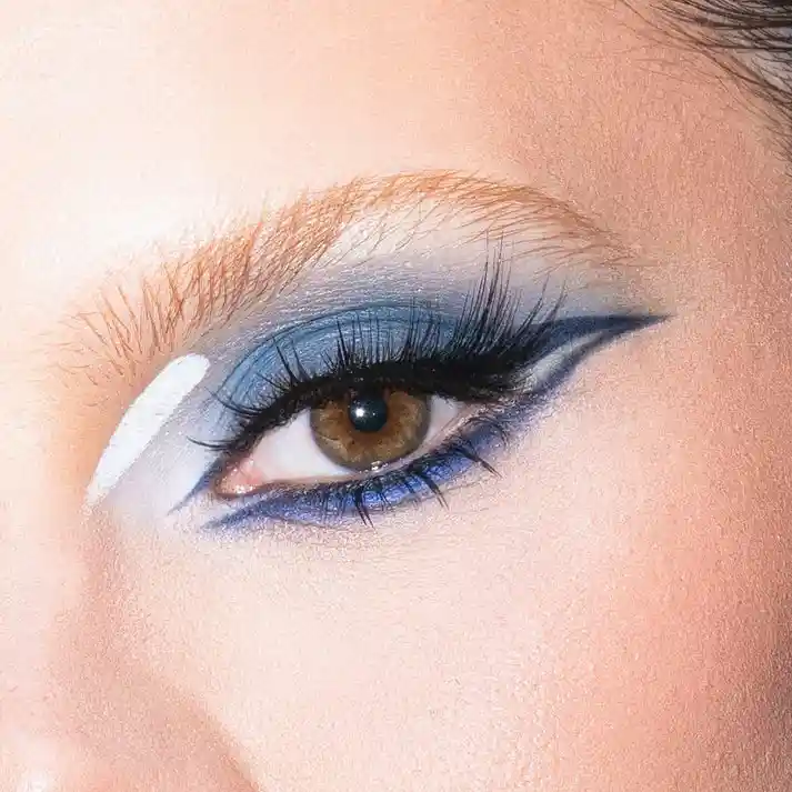Paleta De Sombras Atenea X Ferrazo: Discover Your Editorial Side