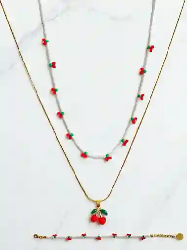 Set De Doble Cadena En Rodio Con Cereza Rodinada Y Manilla (3 Piezas) J3