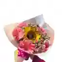 Flores De Girasol Y Gerberas