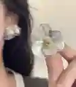 Aretes Flor Punto Dorado