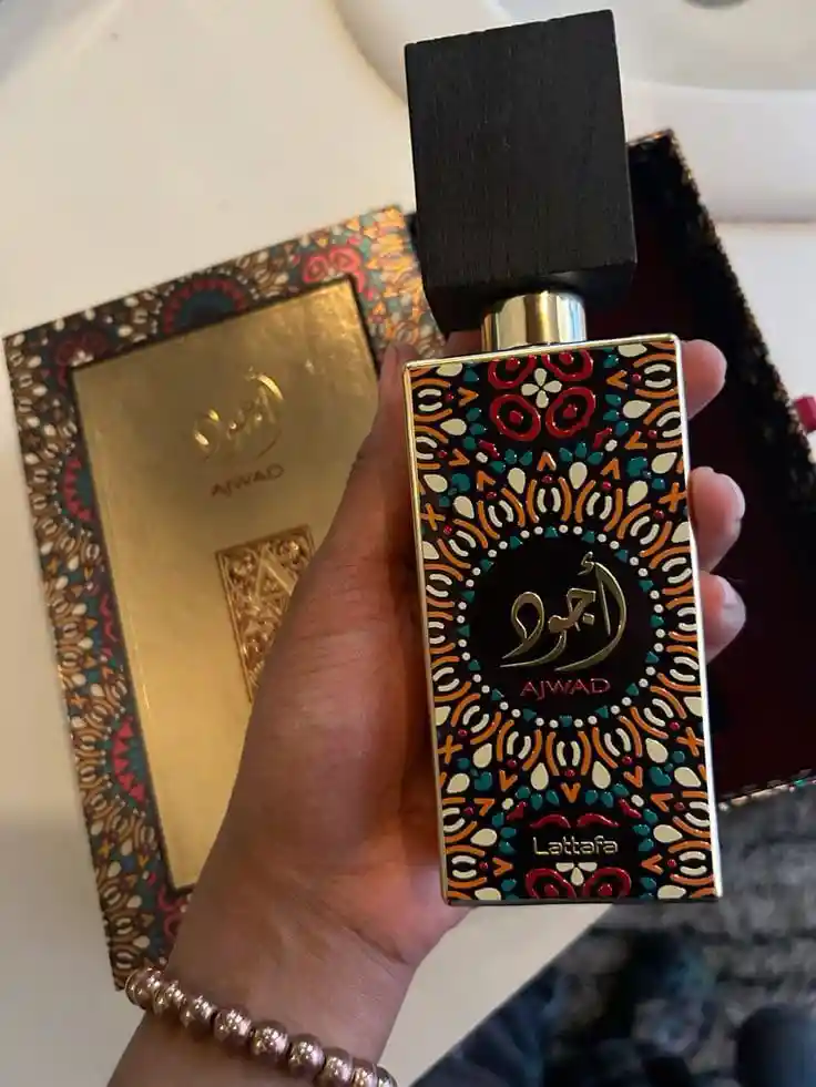 Perfume Arabe Lattafa Ajwad Woman Eau De Parfum 60ml Importada