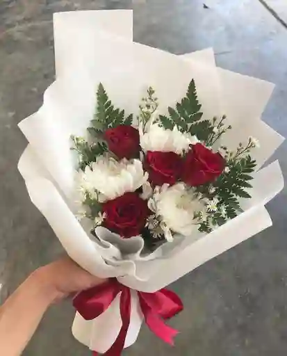 ❤️ Bouquet Amor Clásico 🤍