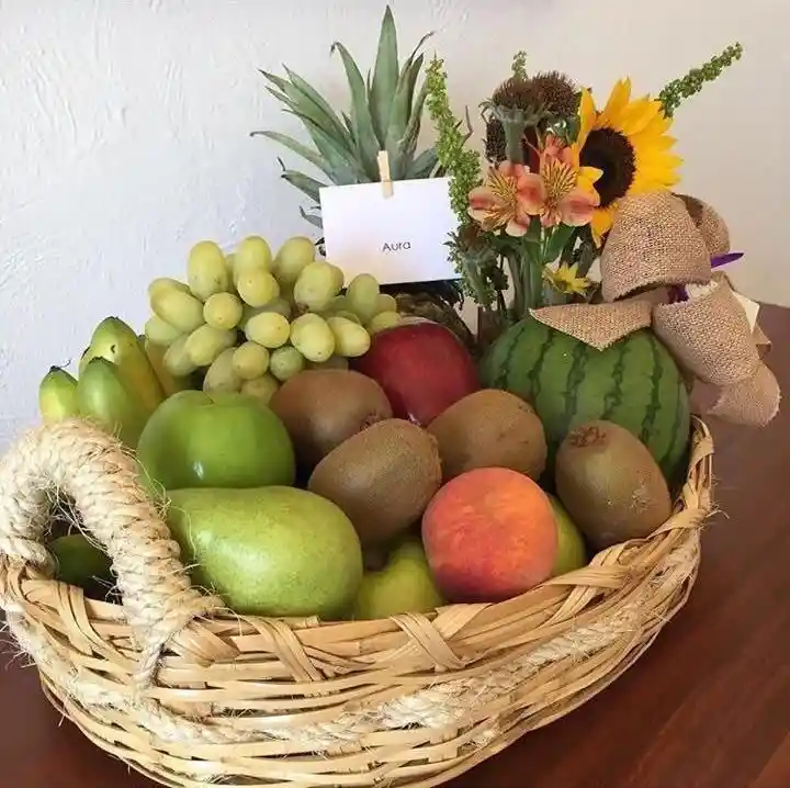 Arreglo Frutas Y Flor Tropical