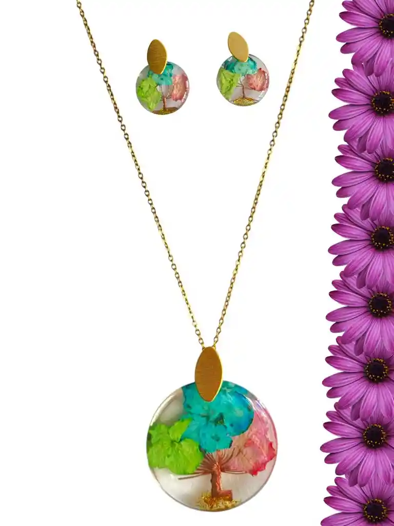 Set De Cadena Con Dije De Flores Naturales Inmortalizadas Y Topos J16