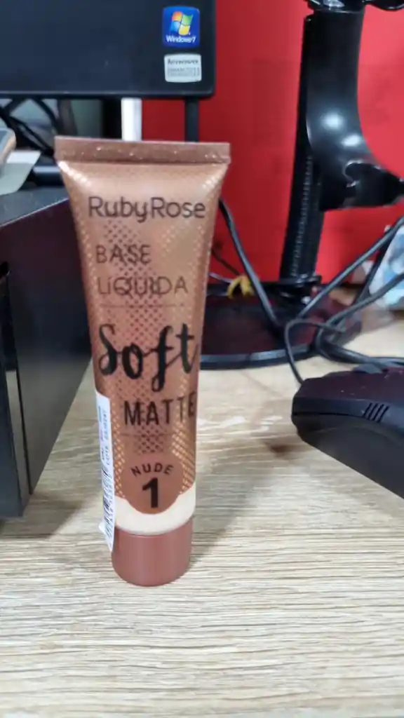 Base Liquida Ruby Rose