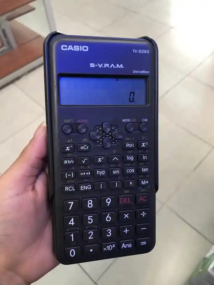Calculadora Científica Negra Casio Fx-82ms Con 240 Funciones