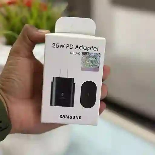 Adaptador 25 W Tipo C