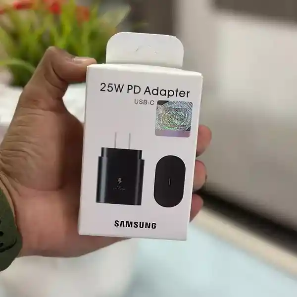 Adaptador 25 W Tipo C