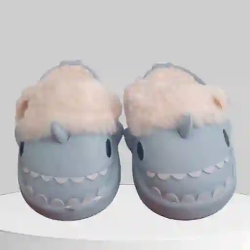 Pantufla Tiburón Ovejero Azul Talla 26