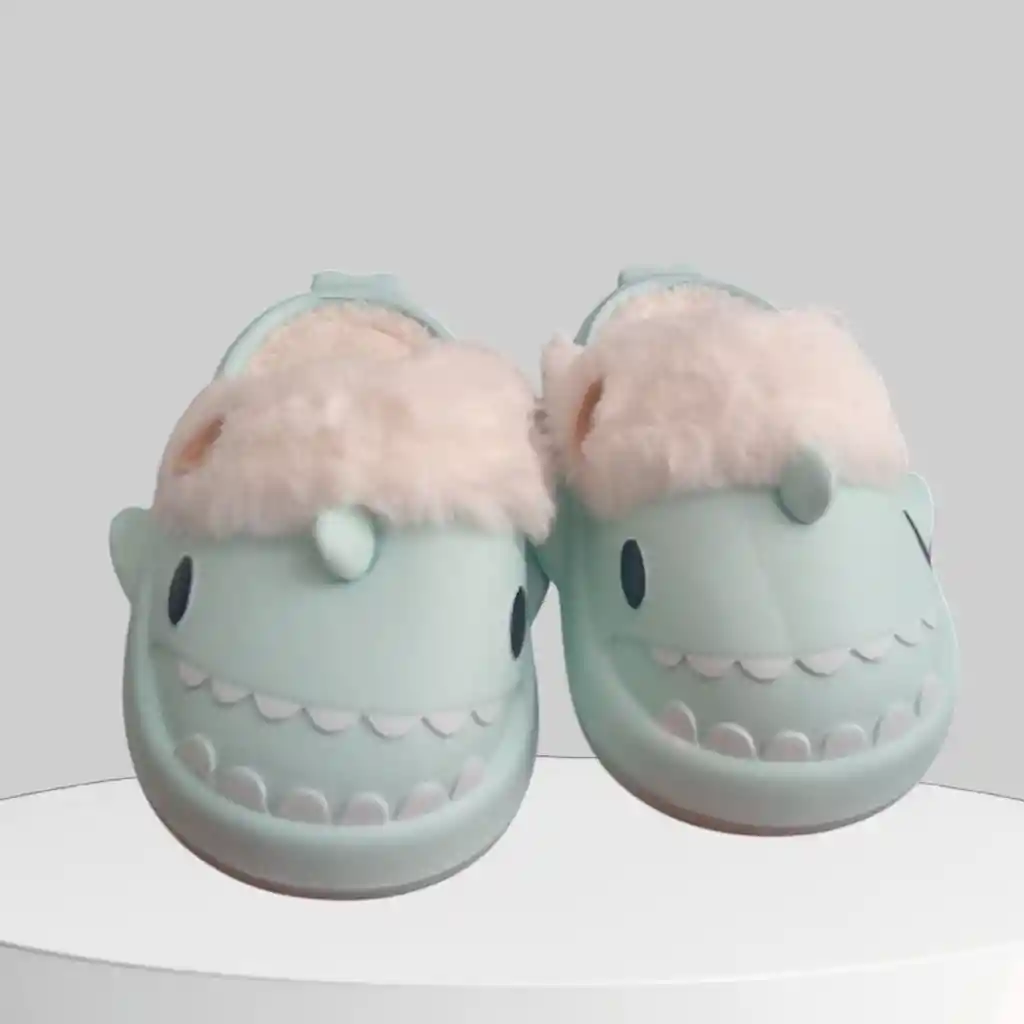 Pantufla Tiburón Ovejero Verde Talla 27