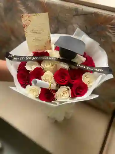 Bouquet Congrats Red & White