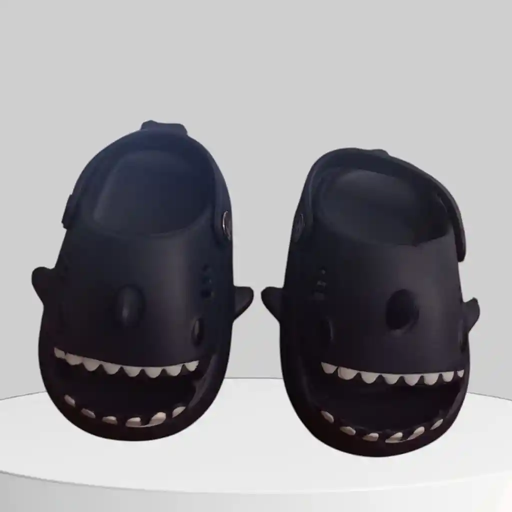 Chancla Tiburon Negro Talla 18