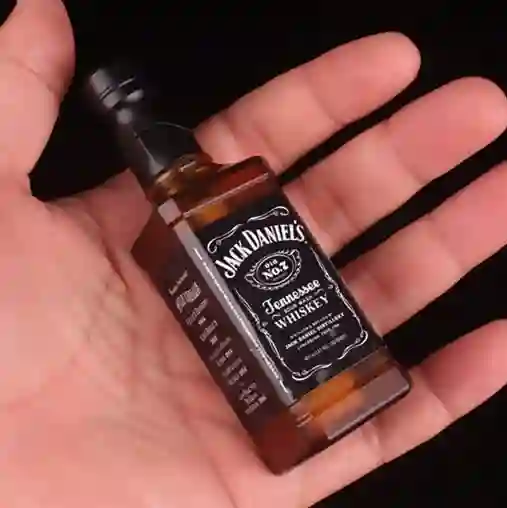 Encendedor Mechero Botella Jack Daniel´s Kawaii