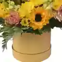 Flores Amarillas En Caja – Brillo Especial 🌼💛