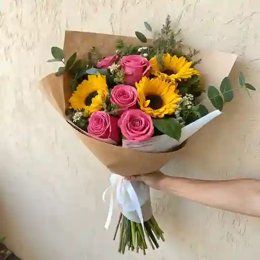 🌻 Bouquet “sol Y Romance”