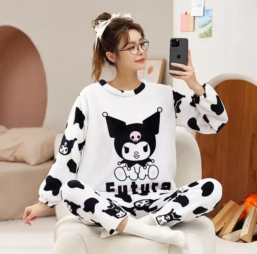 Pijama Térmica Kuromi Sanrio (talla Única Adulto)