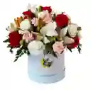 Esencia De Mujer – Arreglo Floral En Caja Blanca