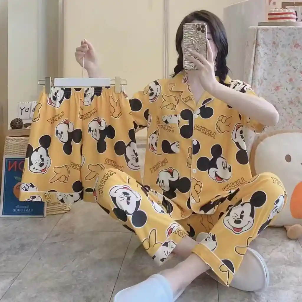 Pijama Tres Piezas Mickey Talla Única (camisa Botón + Pantalón + Short)