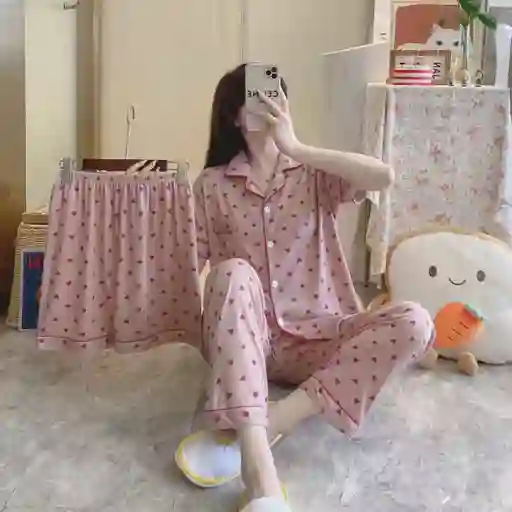 Pijama Tres Piezas Corazones Talla Única (camisa Botón + Pantalón + Short)